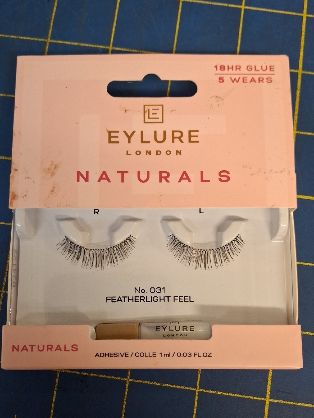Eylure London Naturals No.031 Featherlight Feel False Lashes - Black New